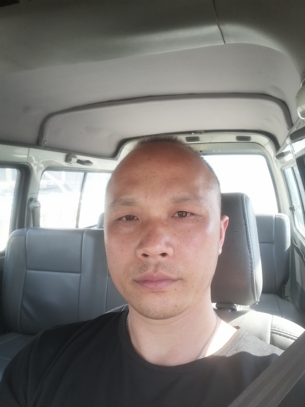 新旺丁的第一张照片--藤县蓝颜知己交友网